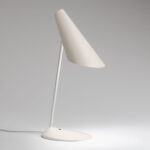 Candeeiro de mesa CONO branco